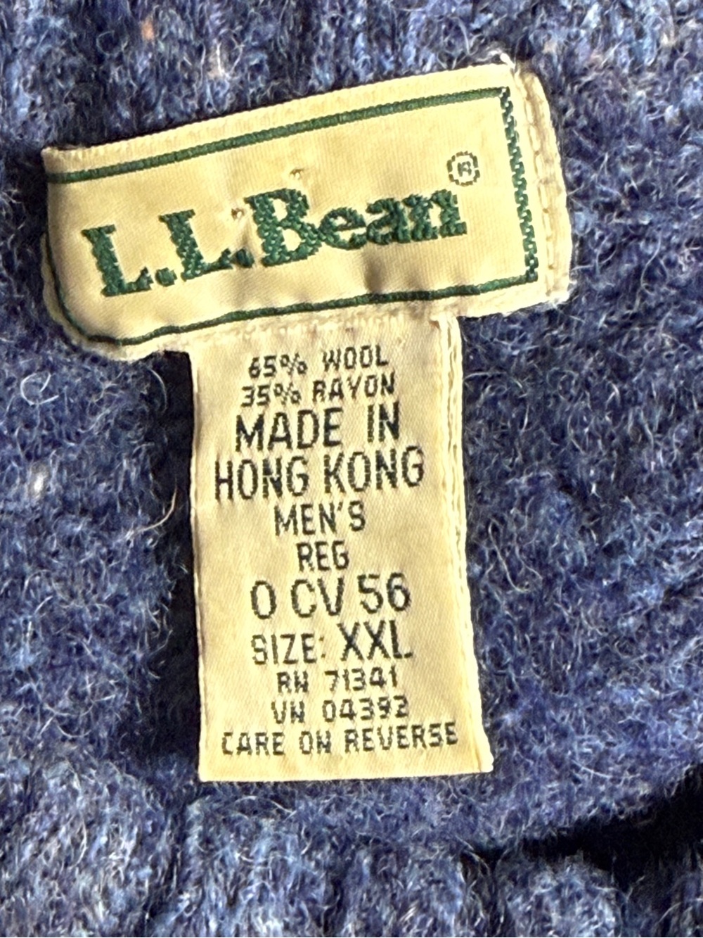 EUC LL Bean Men’s wool/rayon marked blue heavyweight sweater. Size XXL. - Picture 3 of 4